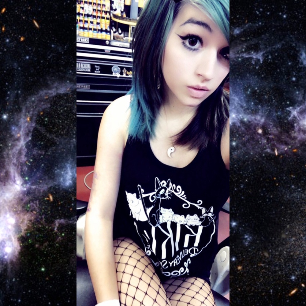 🖤Meet Your Posher🖤